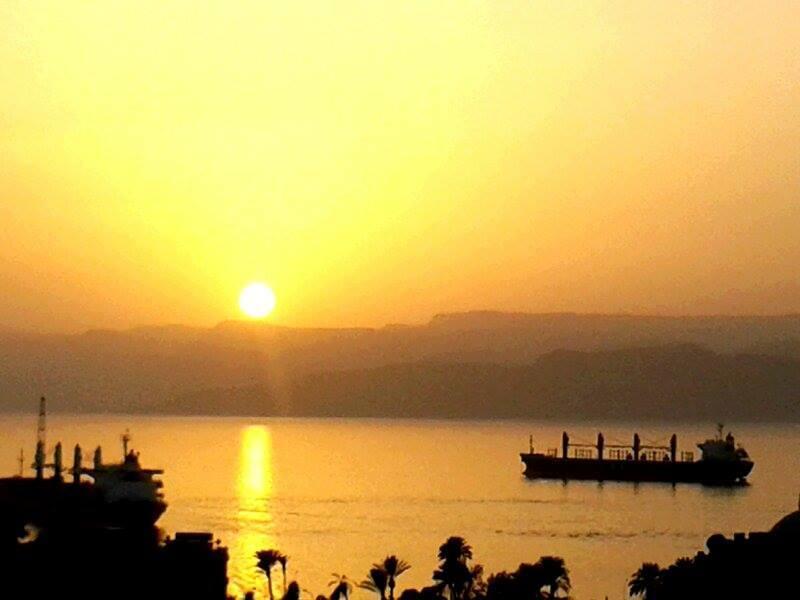 Golden Rose Áqaba